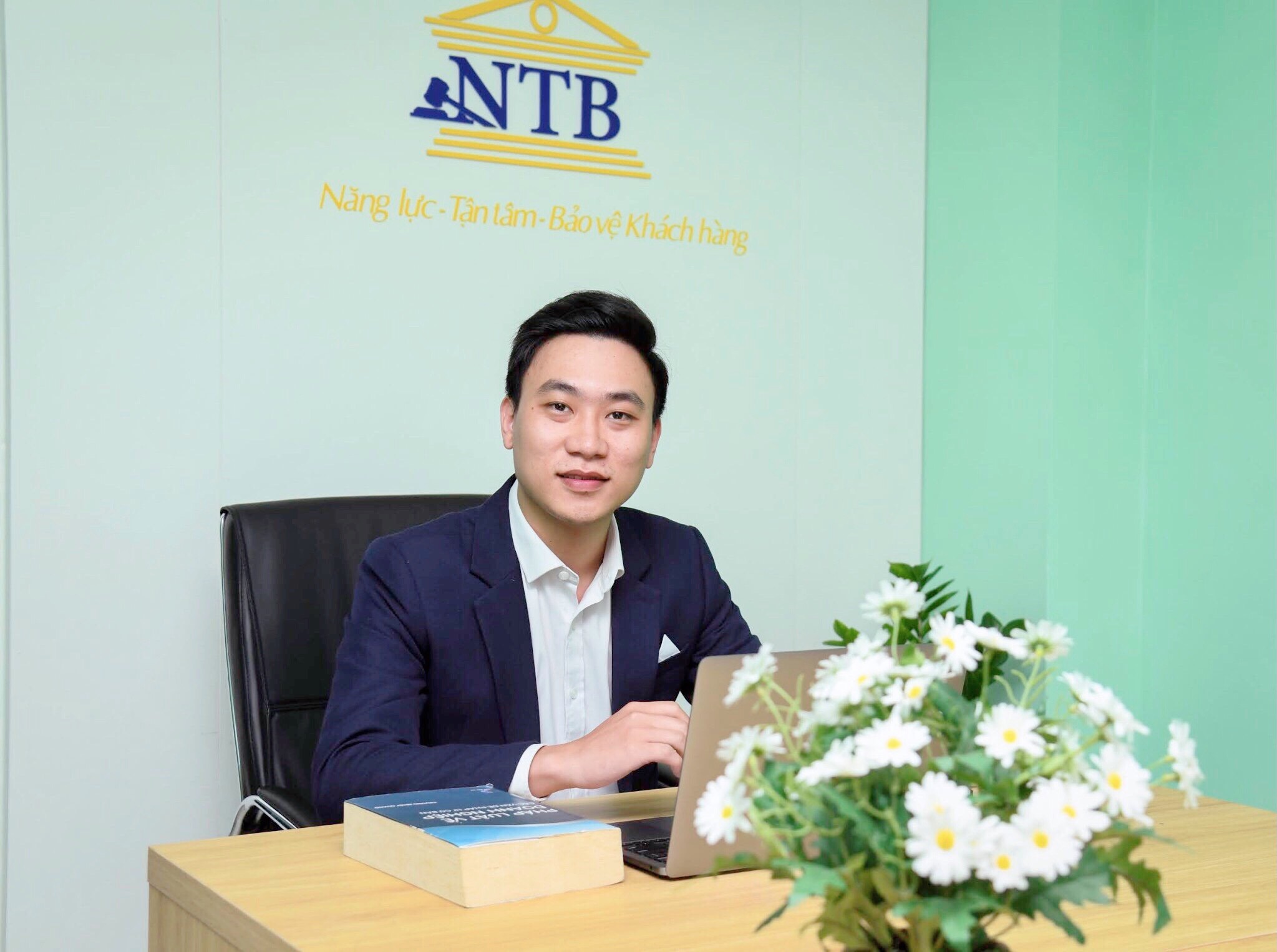 /mem-38/tro-ly-luat-su-le-nguyen-sinh.html